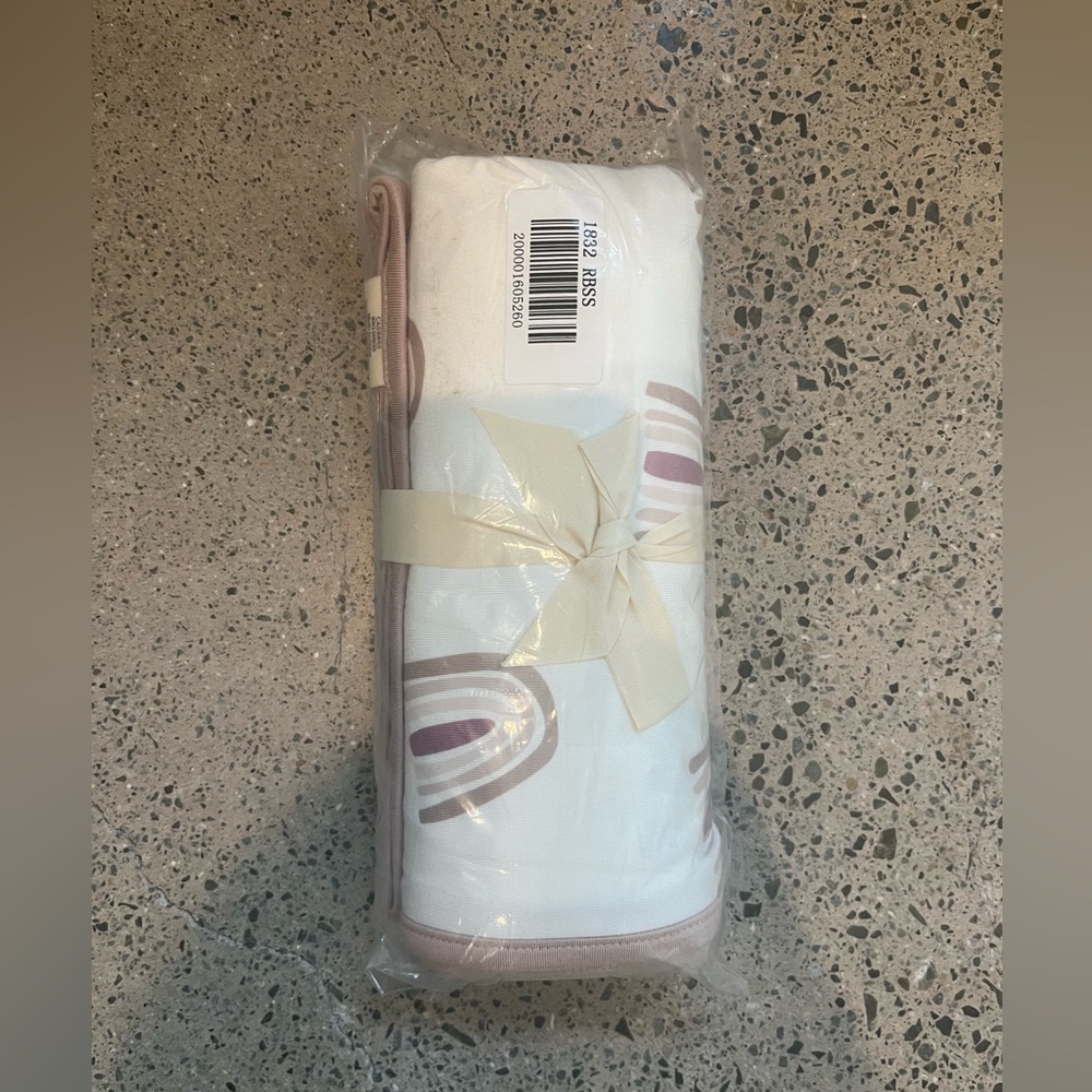 Kyte Baby Sunset Rainbow Swaddle NWT